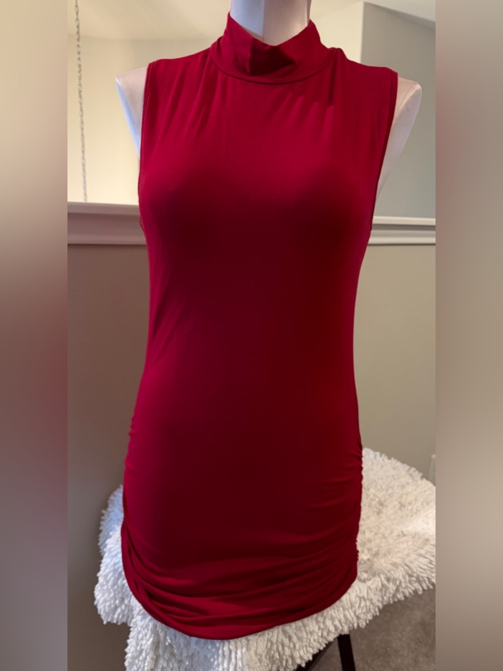 Heart Hips Sleeveless Mock Neck Bodycon Dress - Bright Red